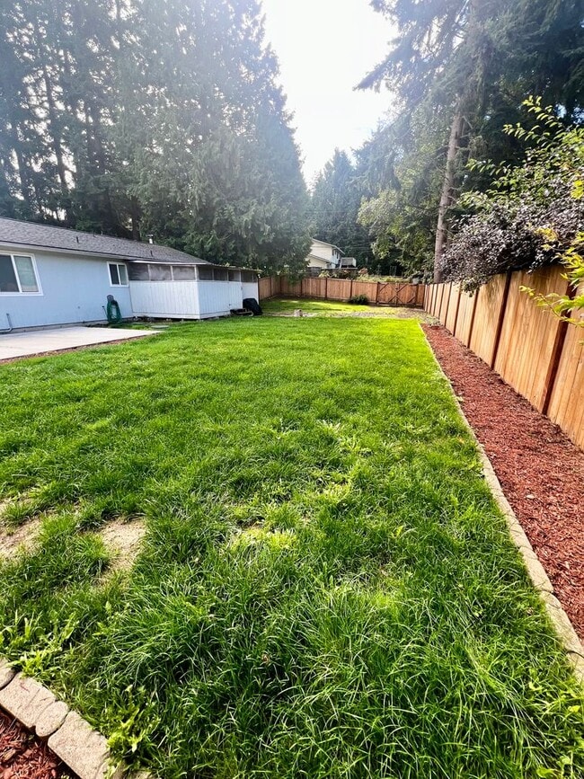 Building Photo - **** Application pending ****