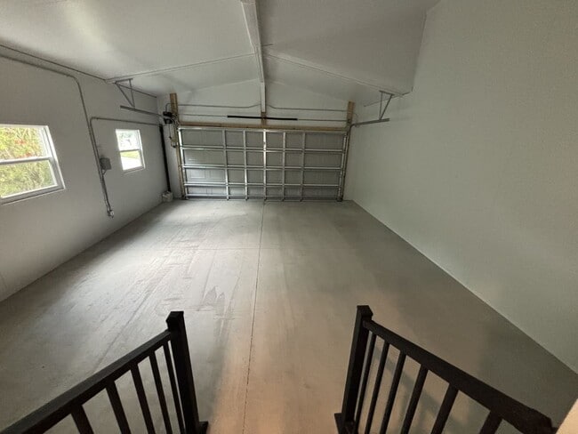 Building Photo - 5805 Mora Pl