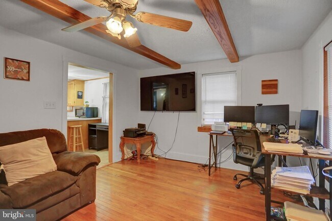 Building Photo - 24414 Graham Ave