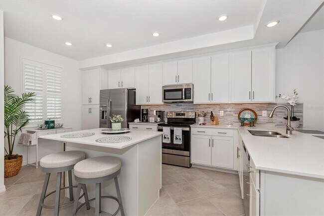 Building Photo - 12280 Wellen Golf St