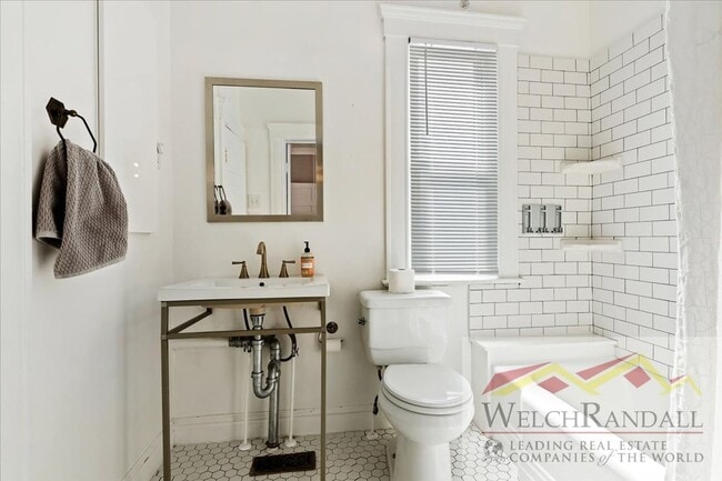 Building Photo - 1 Bed 1 Bath in Salt Lake Avenues