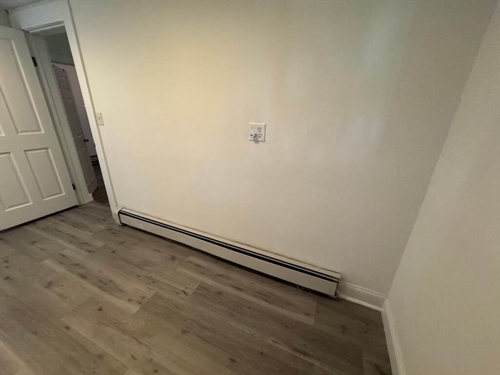 Building Photo - 10 Saunders St