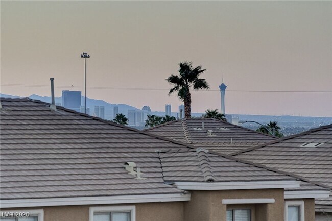 Building Photo - 1068 Riddle Glen St