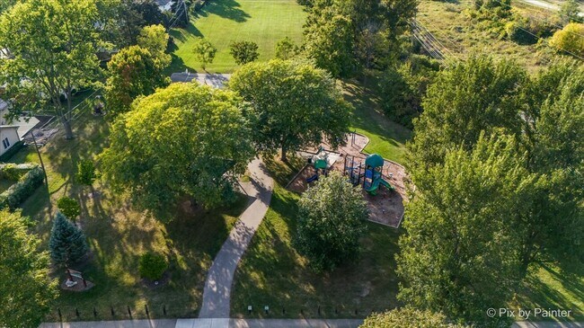 Building Photo - 1 Renaissance Pl