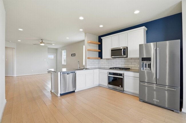 Building Photo - 2803 Chancery Summit Ct