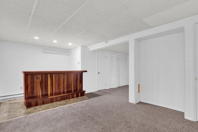 Building Photo - Charming 3 Bedroom, 1.5 Bath Townhome in Elizabethtown!