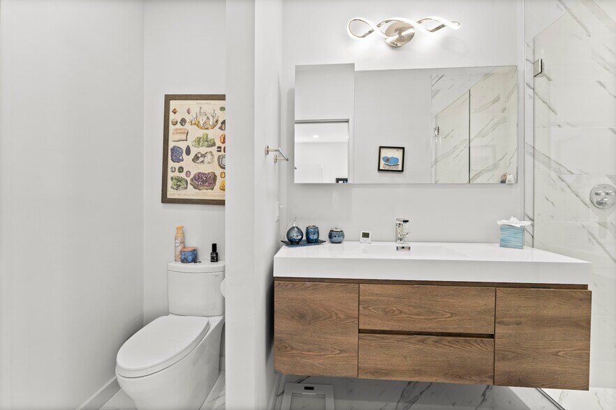 Building Photo - 191 Condor St