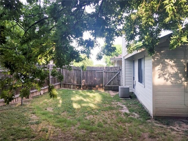 Building Photo - 2014 Alex Ave