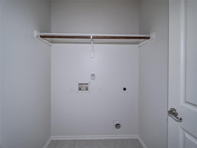 Building Photo - 14923 Lone Spring Dr