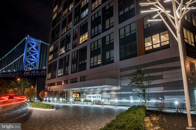 Building Photo - 235 N Christopher Columbus Blvd