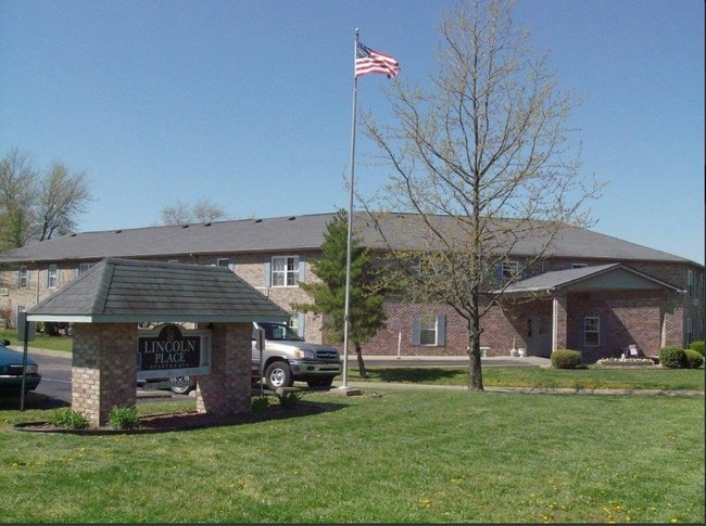 Primary Photo - Lincoln Place of Boonville