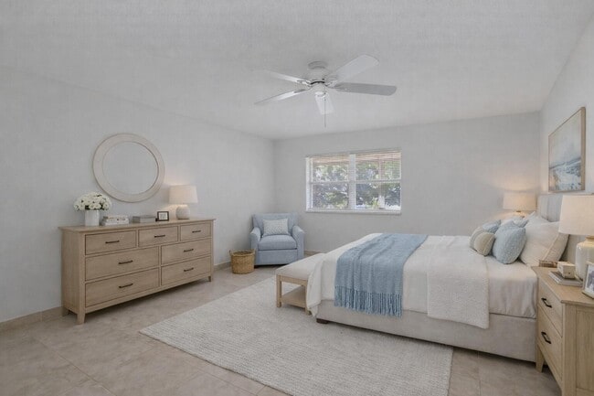 Building Photo - 228 Brittany F