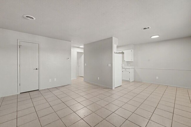 Building Photo - 1241-1247-1247 W Sunset Dr