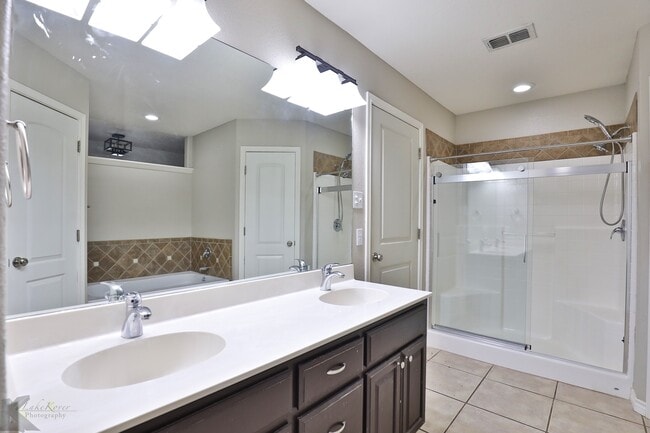 Building Photo - 7125 Sable Cir