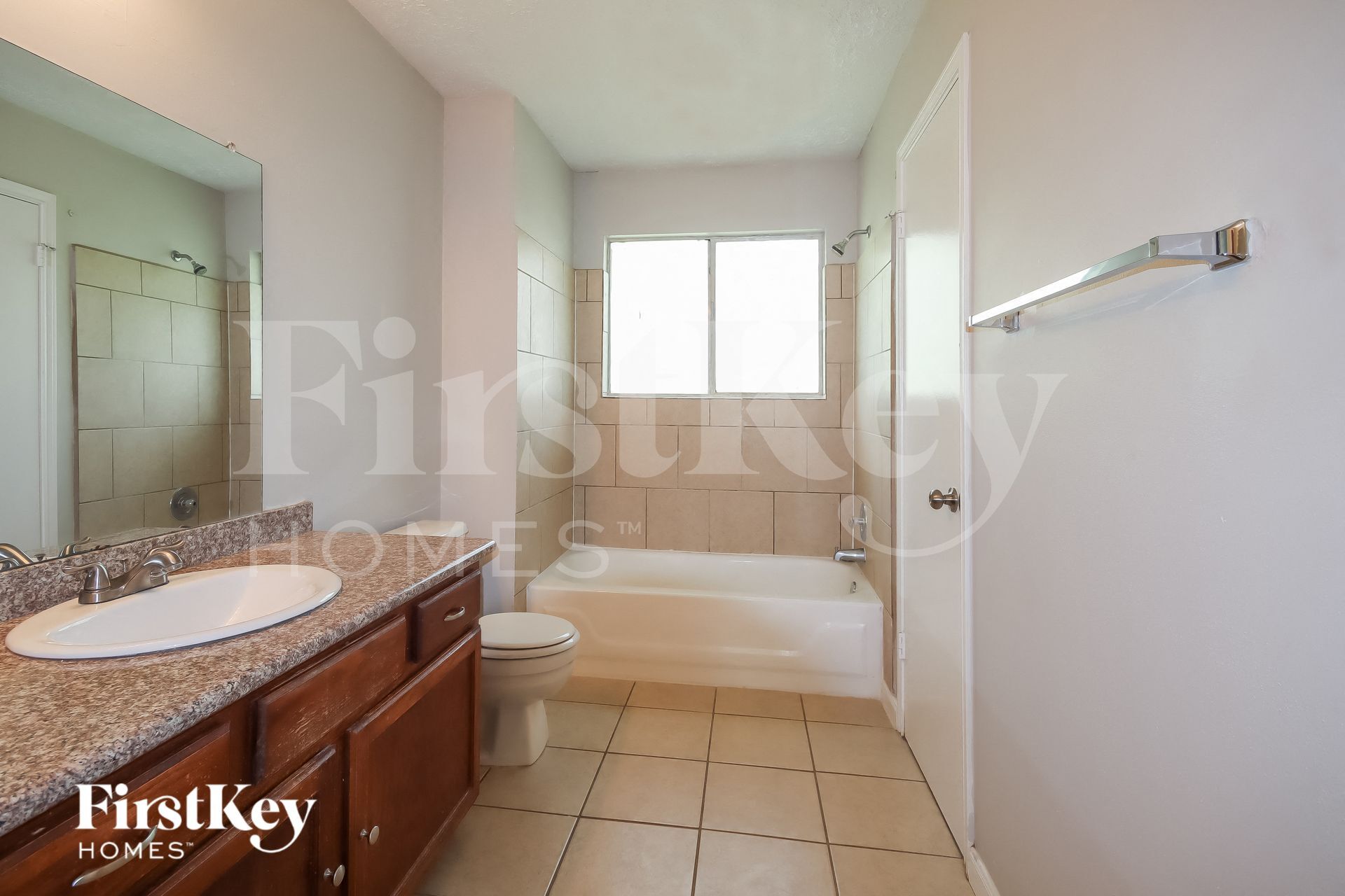 Building Photo - 10622 Lofty Pines Dr