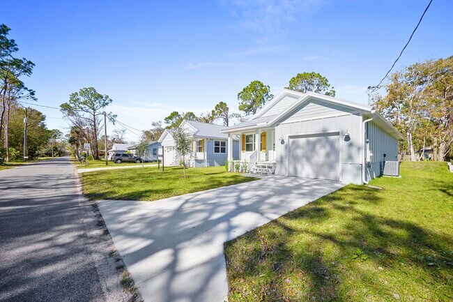 Building Photo - 940 Collier Blvd