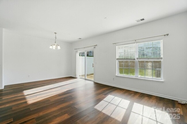 Building Photo - 10316 Stineway Ct
