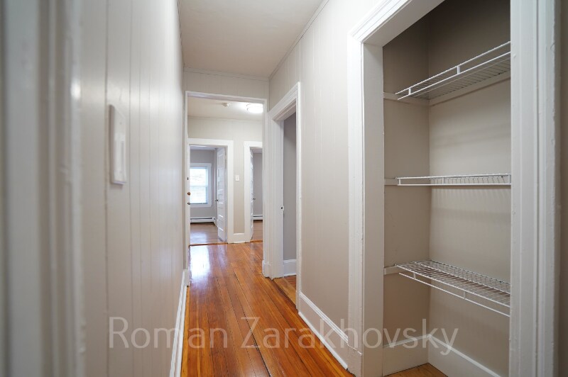 Building Photo - 8 Ashford Ct