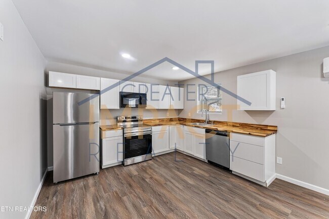 Building Photo - 2508 Legion Dr