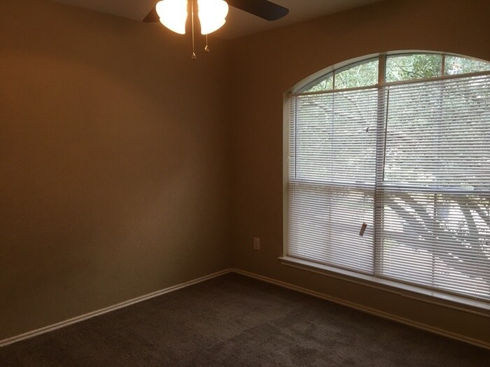 Building Photo - 8402 Storm Creek Dr