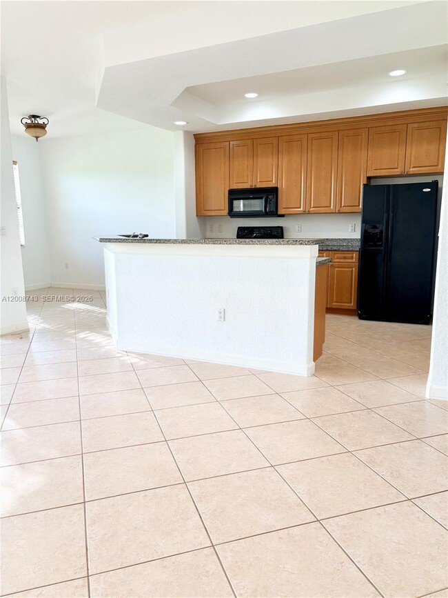 Building Photo - 7993 NW 128th Ln