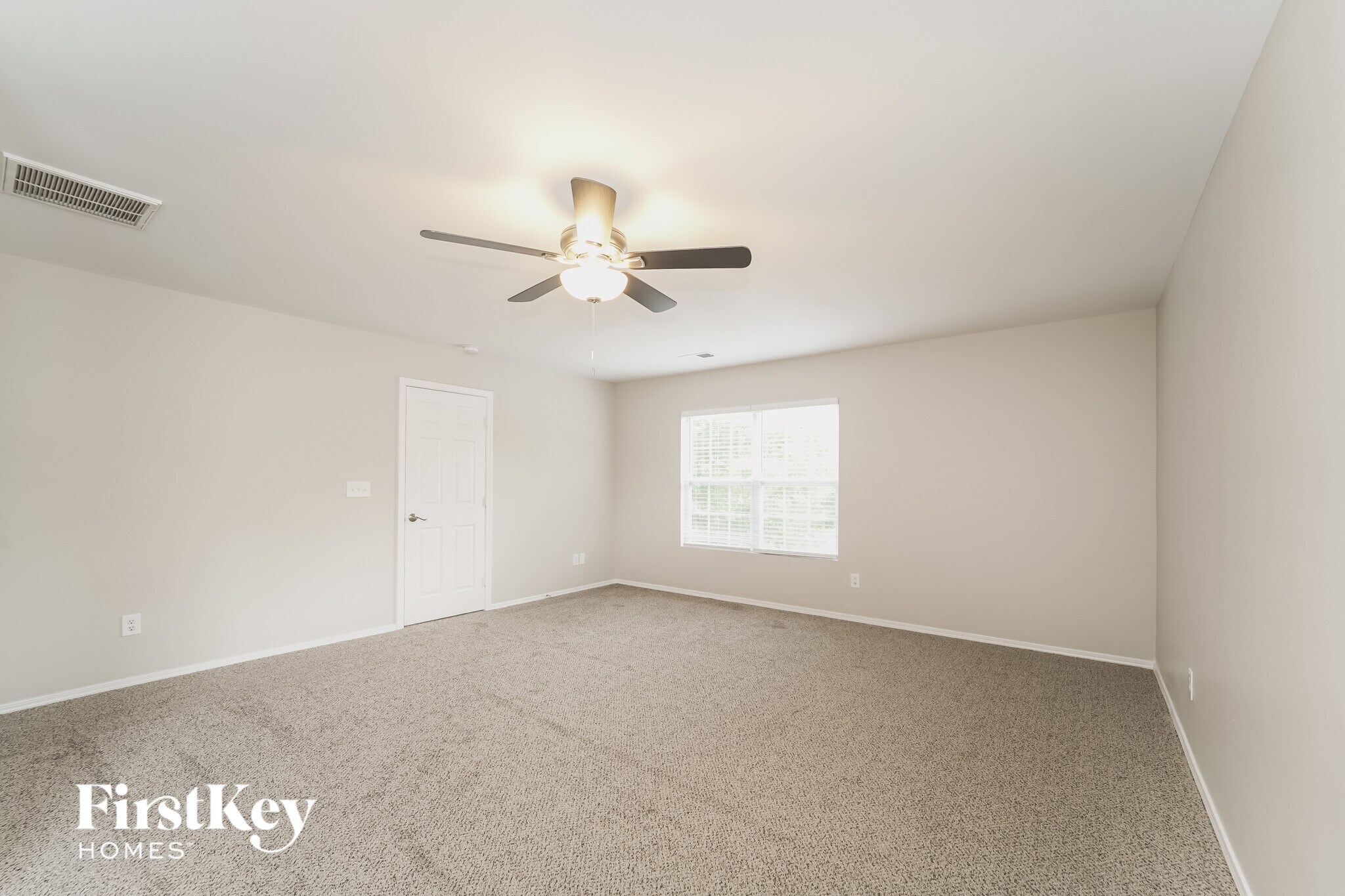 Building Photo - 4031 Larkhaven Village Dr