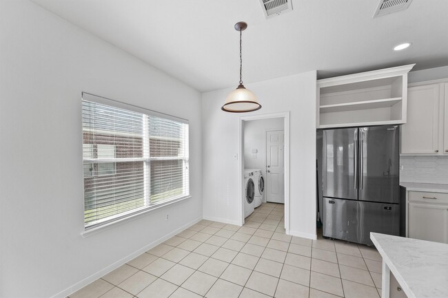 Building Photo - 18211 Fairview Valley Ct