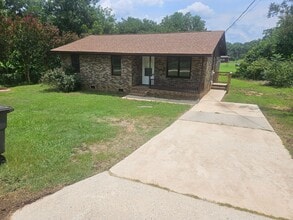 Building Photo - 604 Floyd St