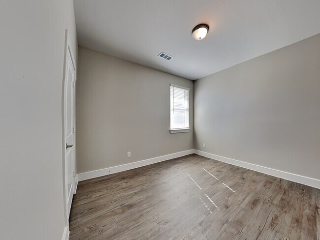 Building Photo - 3429 New York Ave