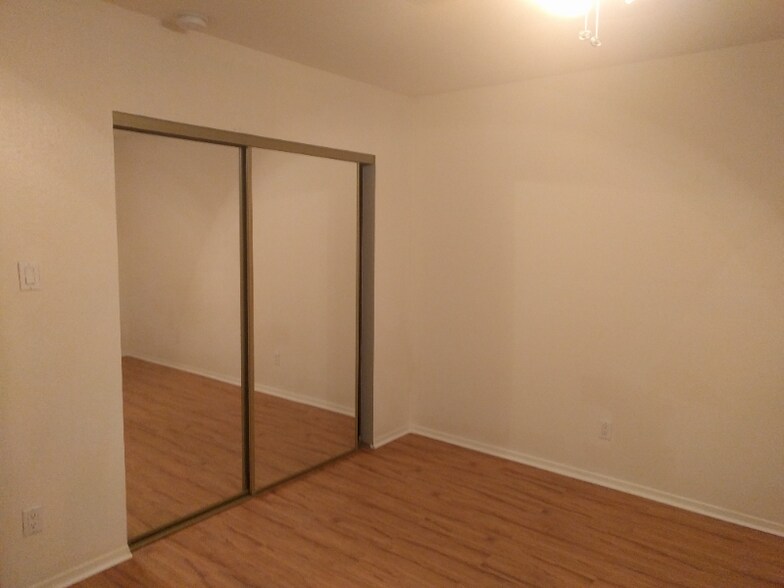 Building Photo - 6501 N 17th Ave