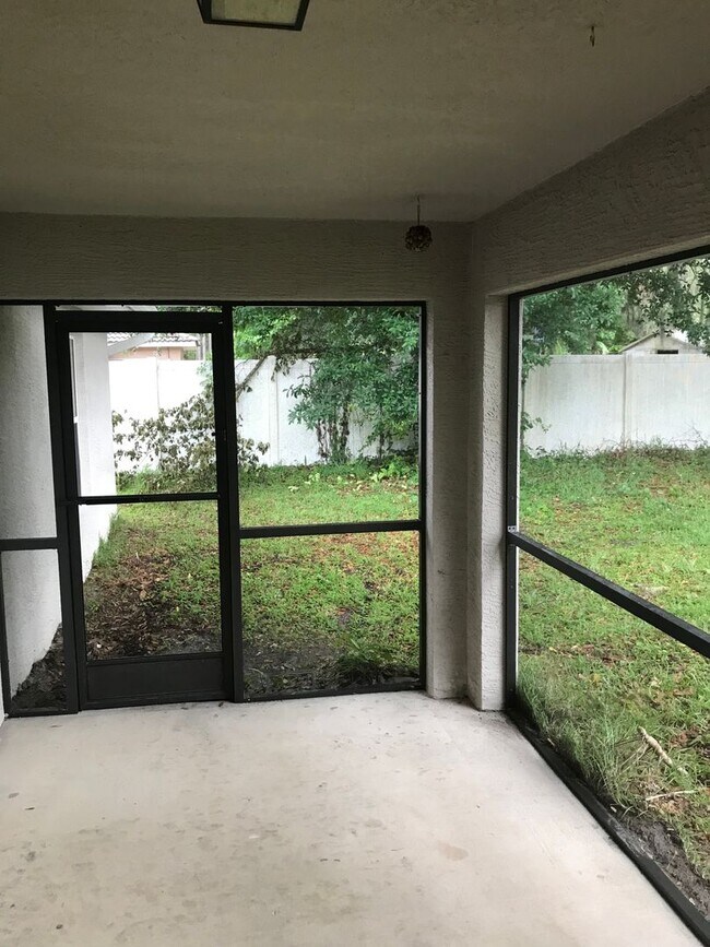 Building Photo - 36 Pony Express Dr