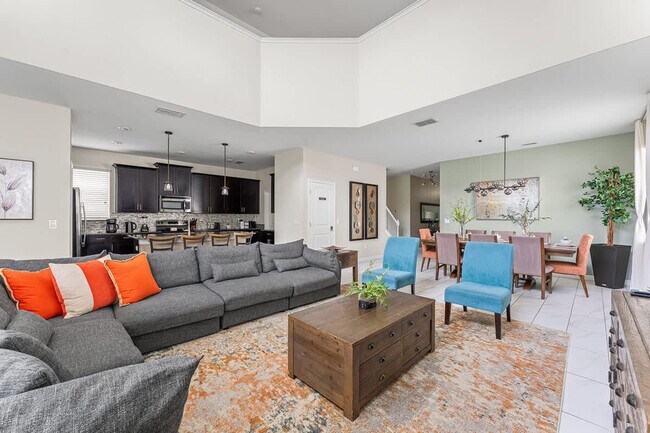 Building Photo - 4702 Sleepy Hollow Dr