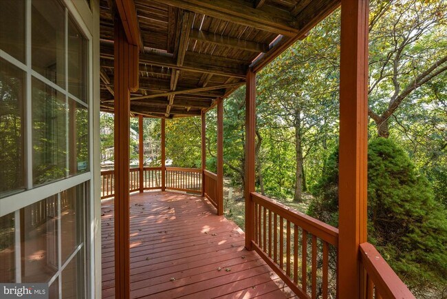 Building Photo - 13438 Burrough Farm Dr