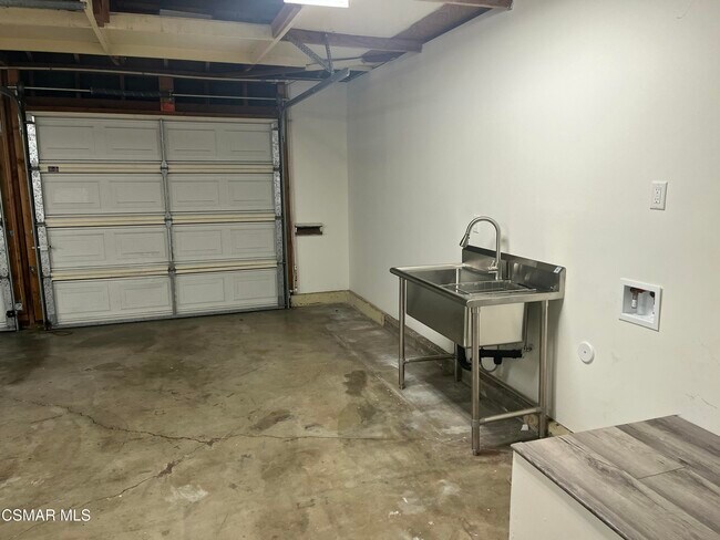 Building Photo - 32023 Wallington Ct