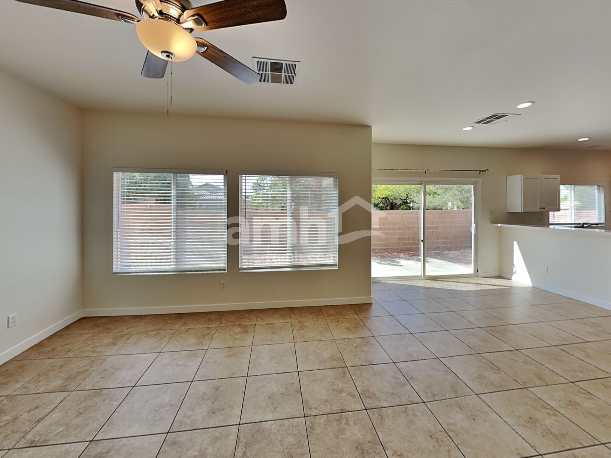 Building Photo - 1029 Maple Pines Ave