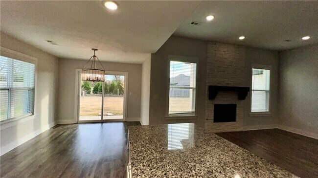 Building Photo - 331 W Taverner Xing