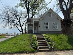 Building Photo - 1740 E Market St