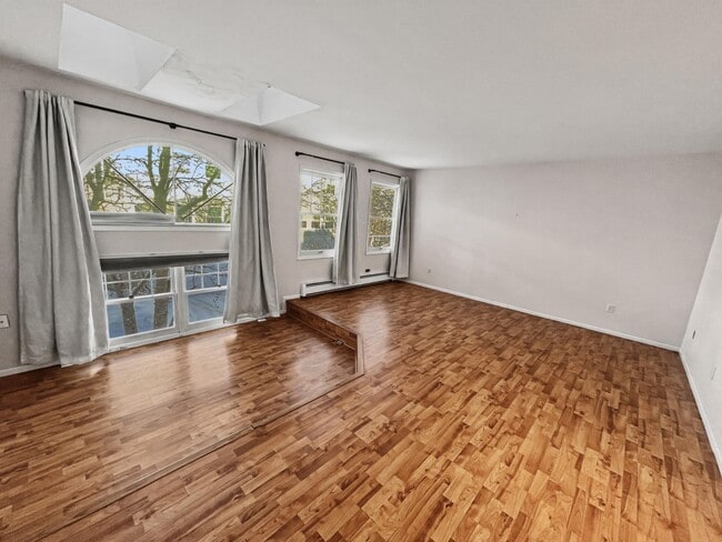 Building Photo - 3601 Raspberry Rd