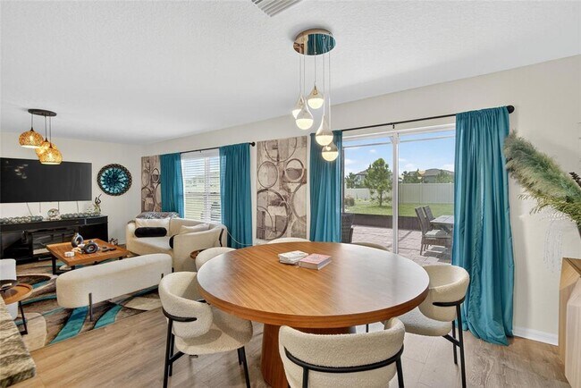 Building Photo - 2841 Gumbo Limbo Dr