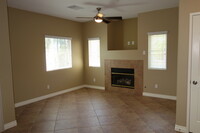 Building Photo - Gated Community 2 Bedroom 2 Bathroom Condo