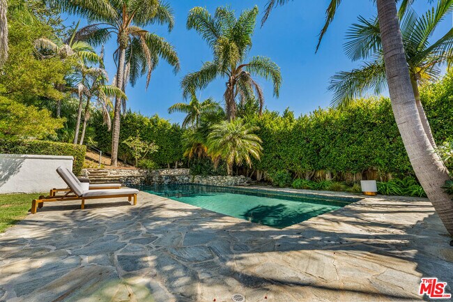 Building Photo - 3614 Malibu Country Dr