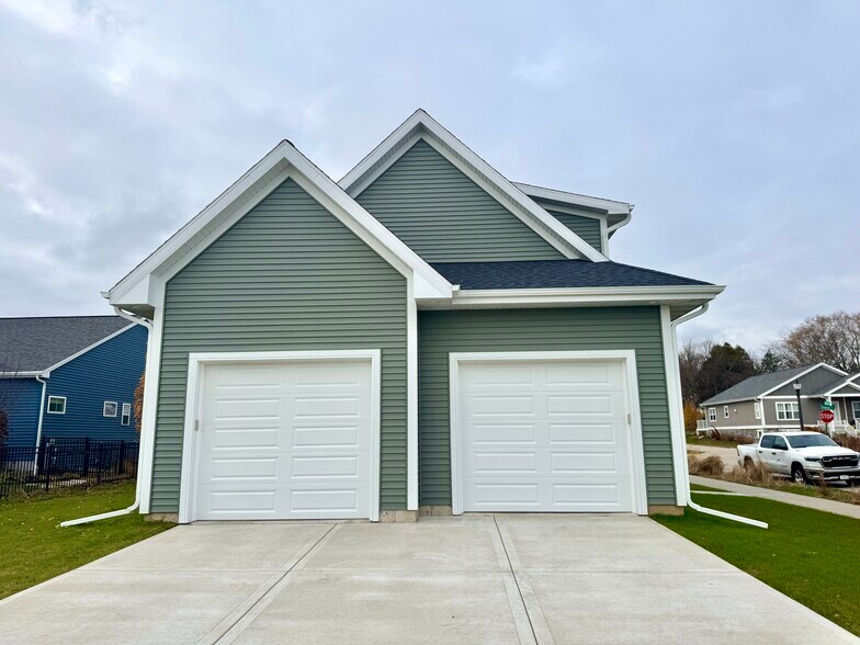 Building Photo - 2798 Endive Dr