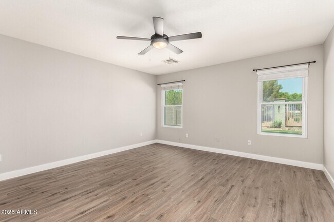 Building Photo - 2771 S Sailors Way