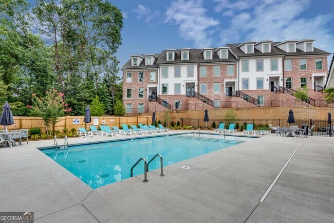 Building Photo - 513 Burton Dr