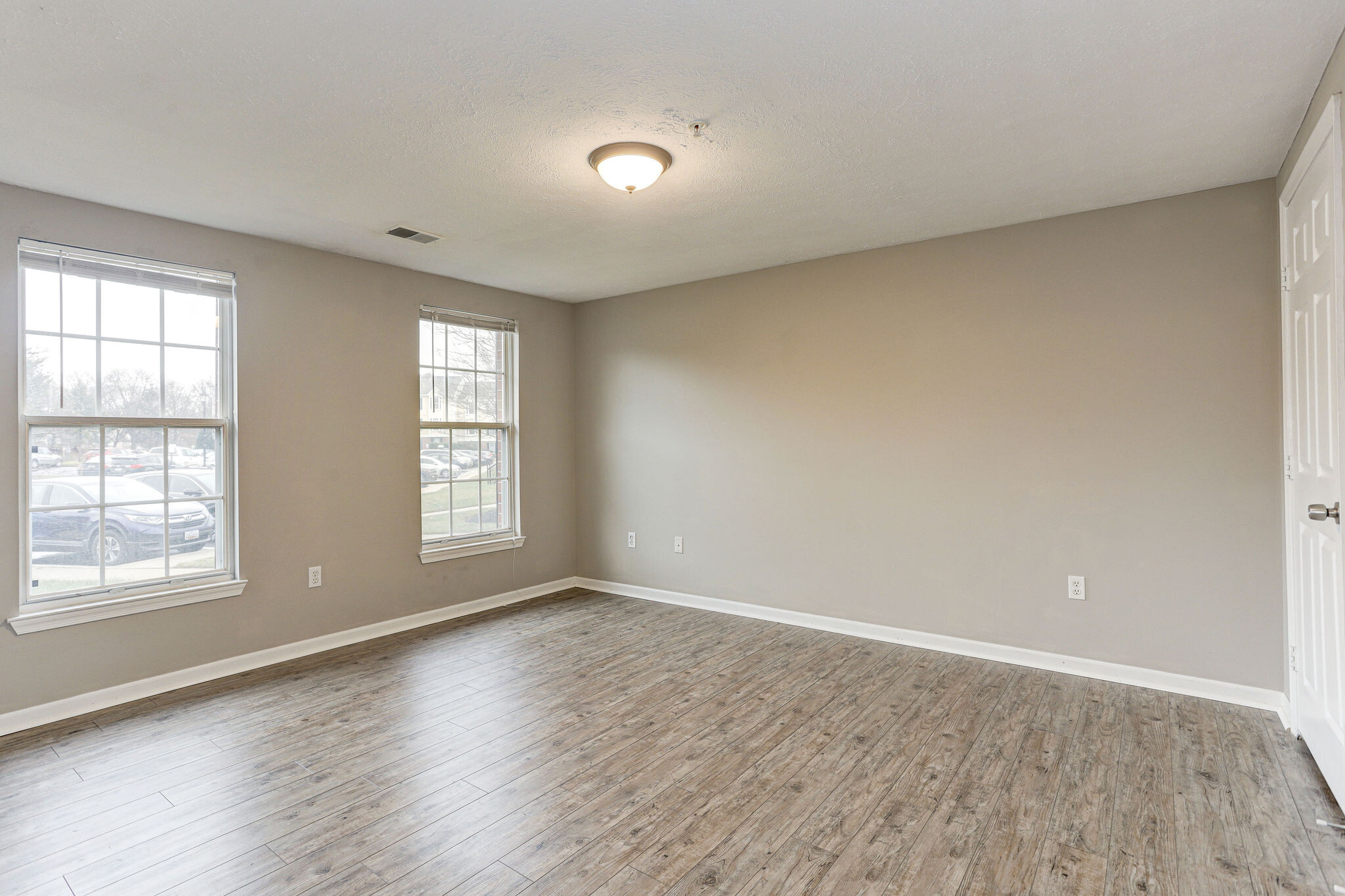 Building Photo - 624 Jupiter Hills Court