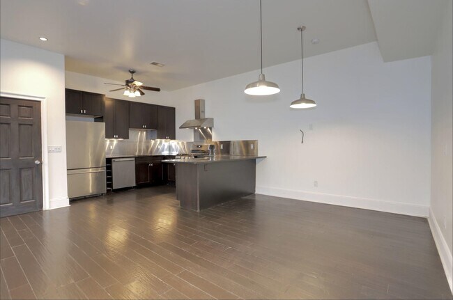 Building Photo - 115 Sherman Ave