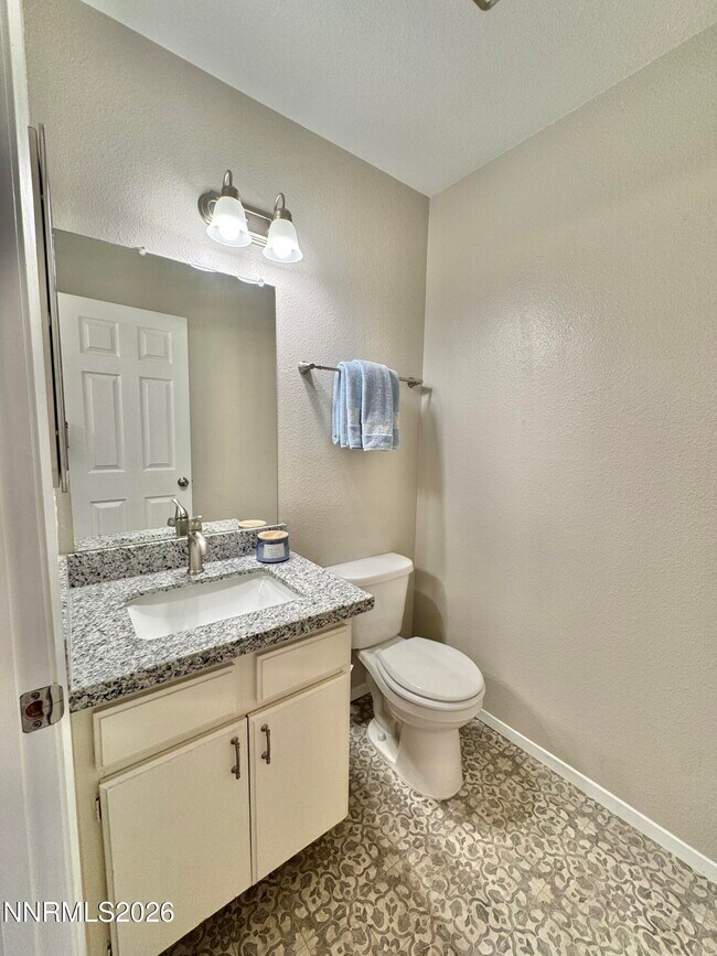 Building Photo - 2604 Sunny Slope Dr