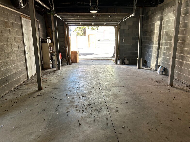 Building Photo - 61 Cooper St