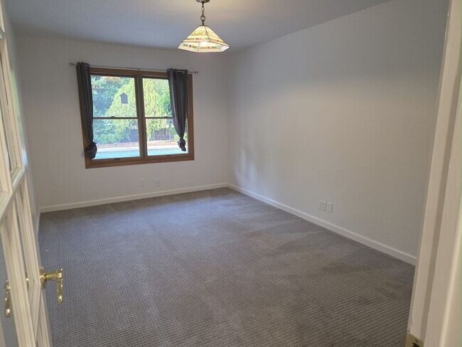 Building Photo - Single Level Alamo Rental near Roundhill G...