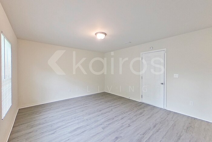 Building Photo - 5047 Sandy Hill Dr